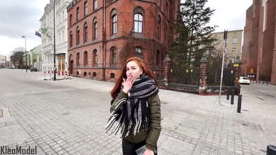 공개 픽업: 아름다운 소녀는 iPhone을 위해 범해지고 그녀의 음부에 정액을 얻습니다. 클레오모델